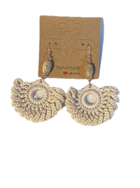 Beige 3D wave motif with natural jasper